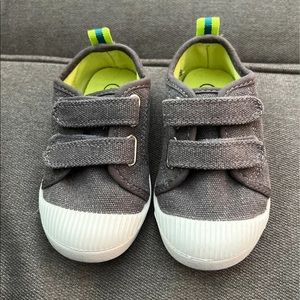 Toddler Size 7 Cat & Jack shoes